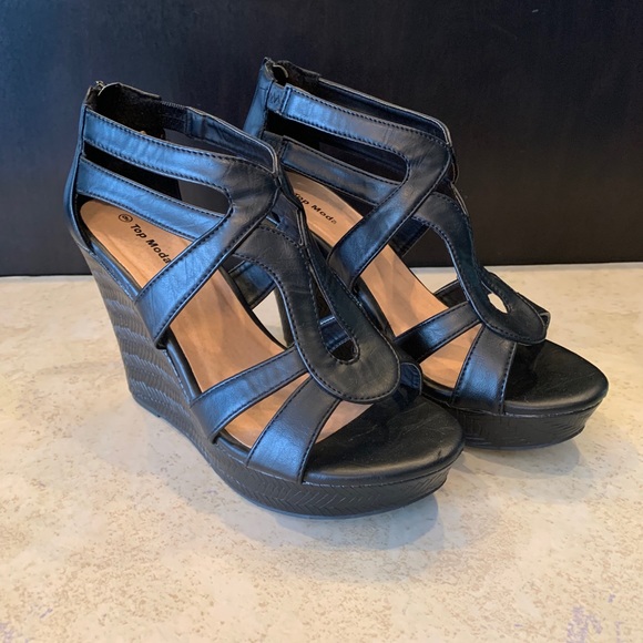TOP Moda Shoes - Top Moda wedge sandals sz 9